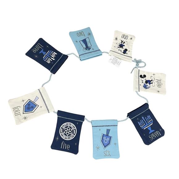 Disney Parks Chanukah 49" Banner Eight Pouches Mickey Minnie Hanukkah NEW! - Picture 3 of 4